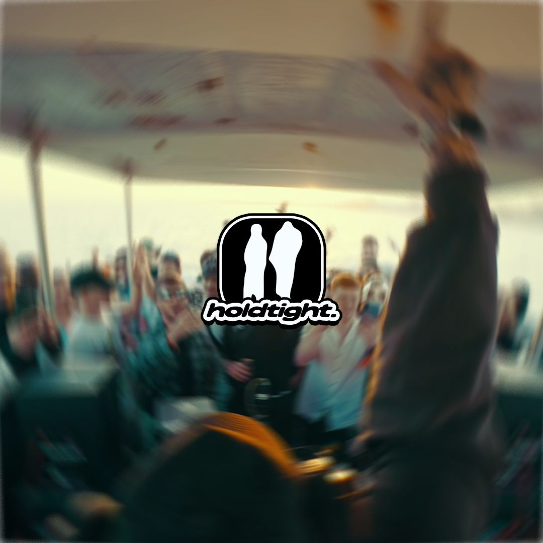 holdtight. BOAT PARTY